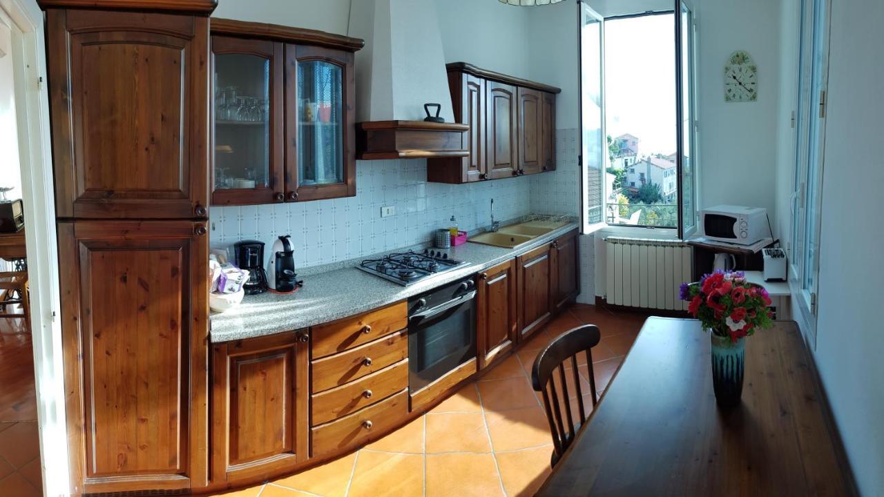 Casa Dalia Villa Pietrabruna Exteriör bild